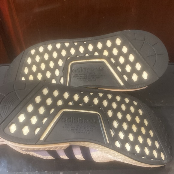 adidas Originals Women's NMD_R1's Sneaker - Picture 4 of 4